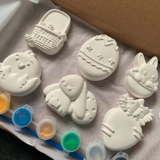 Custom Crafts: Paint, Color, Create Something Great!